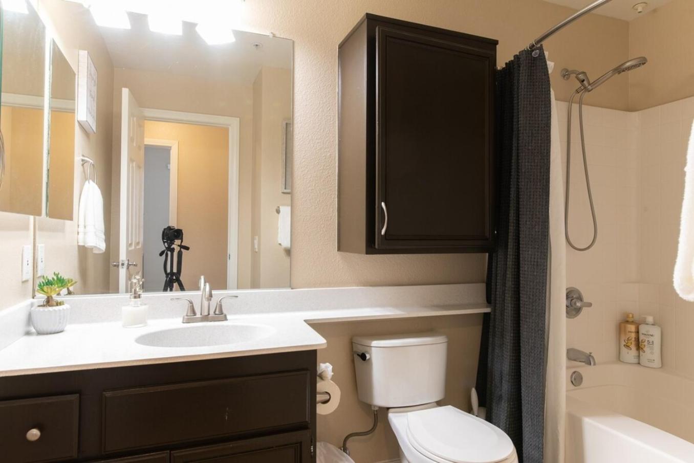 Luxury Suite, Fast Wifi, King Bed, Pool And Spa Santa Clarita Exterior photo